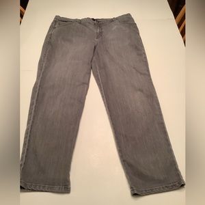 Gloria Vanderbilt Jeans AMANDA, Gray ,SIZE 16 SHORT ,5-pocket